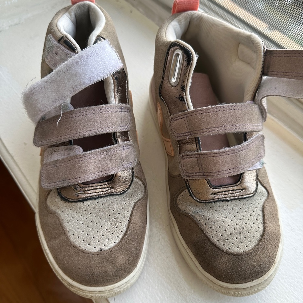 Veja kids sneakers